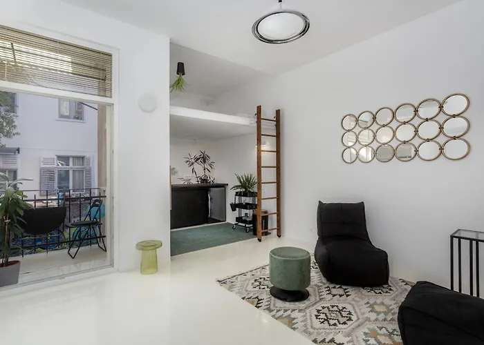 Cozy Flat In The Center